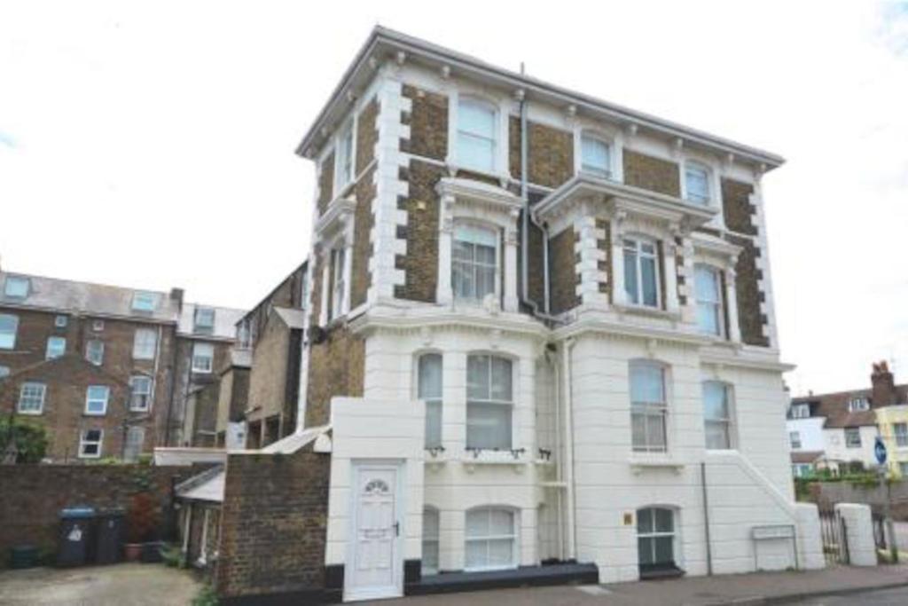 Charming Apartment In Deal Near The Beach & Town Extérieur photo